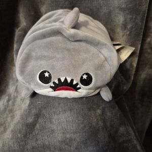 Shark Moosh Moosh Squishmallow